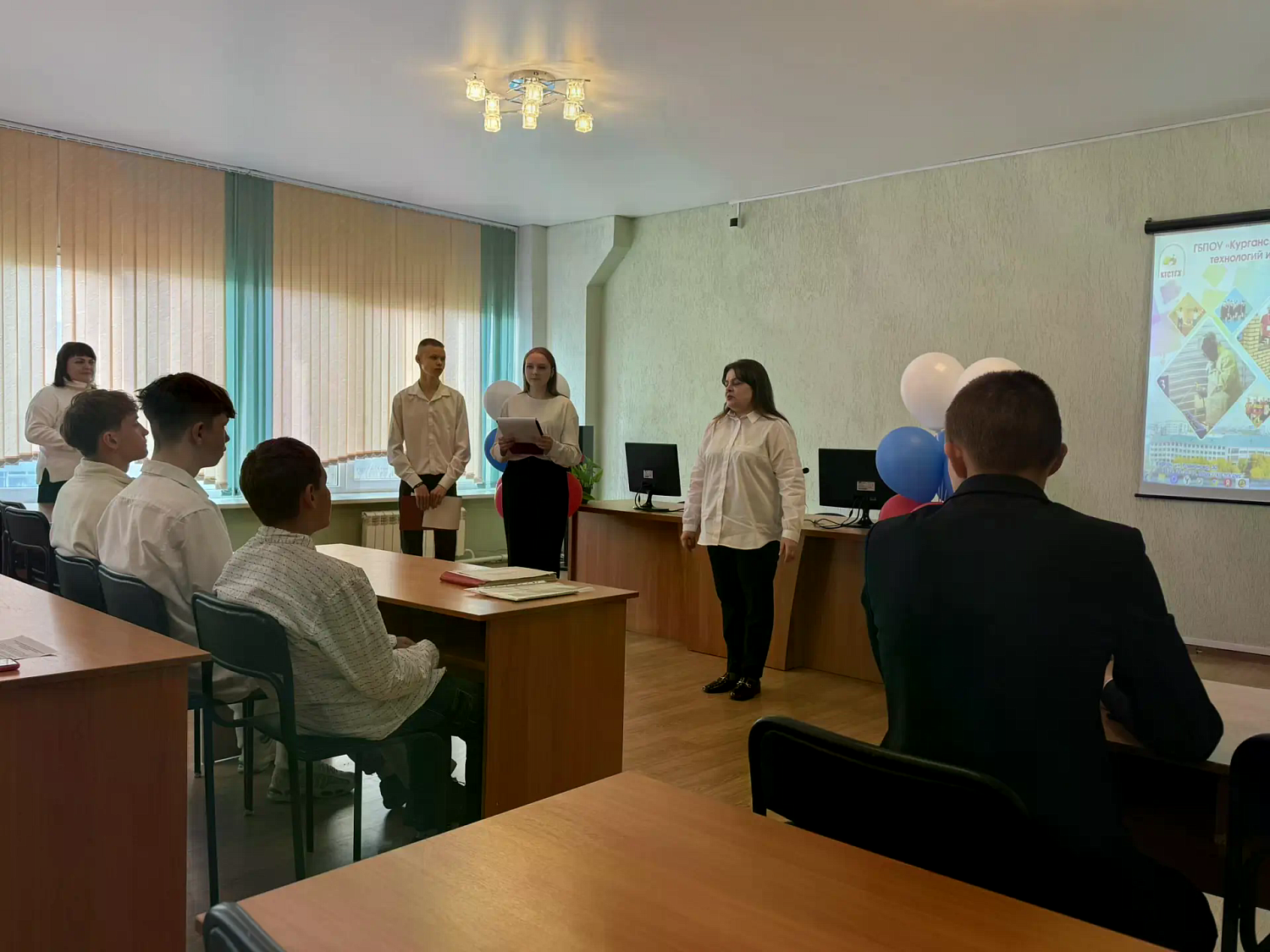 БОЛЕЕ 20 ВОСПИТАННИКОВ ОРГАНИЗАЦИЙ ДЛЯ ДЕТЕЙ-СИРОТ И ДЕТЕЙ, ОСТАВШИХСЯ БЕЗ ПОПЕЧЕНИЯ РОДИТЕЛЕЙ, ПОЛУЧИЛИ ПЕРВУЮ ПРОФЕССИЮ